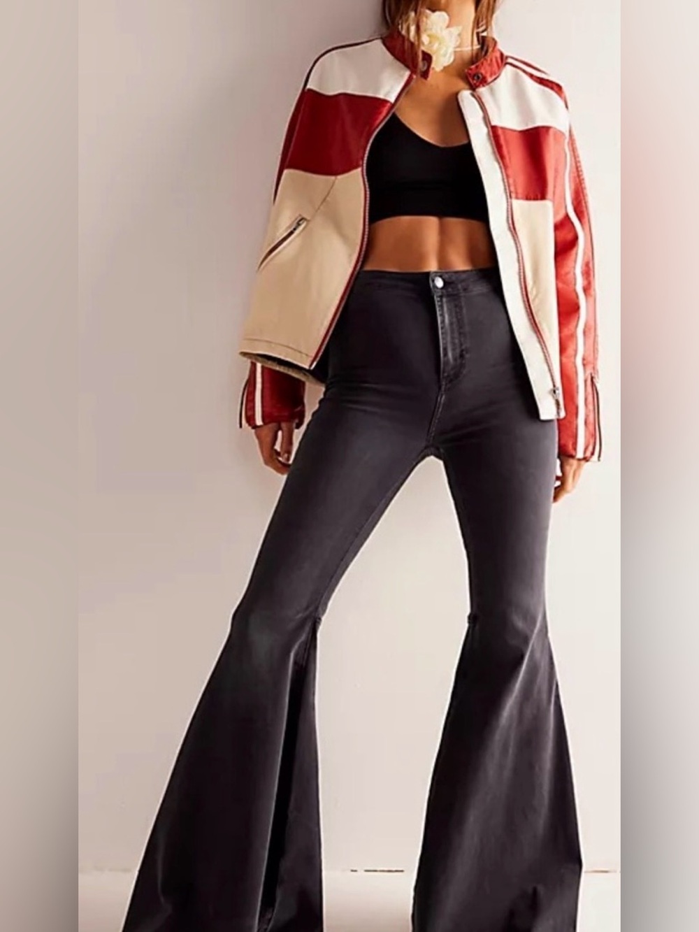 🌺NWT FREE PEOPLE $98 High-Waist Black Flared Women Jeans🌺